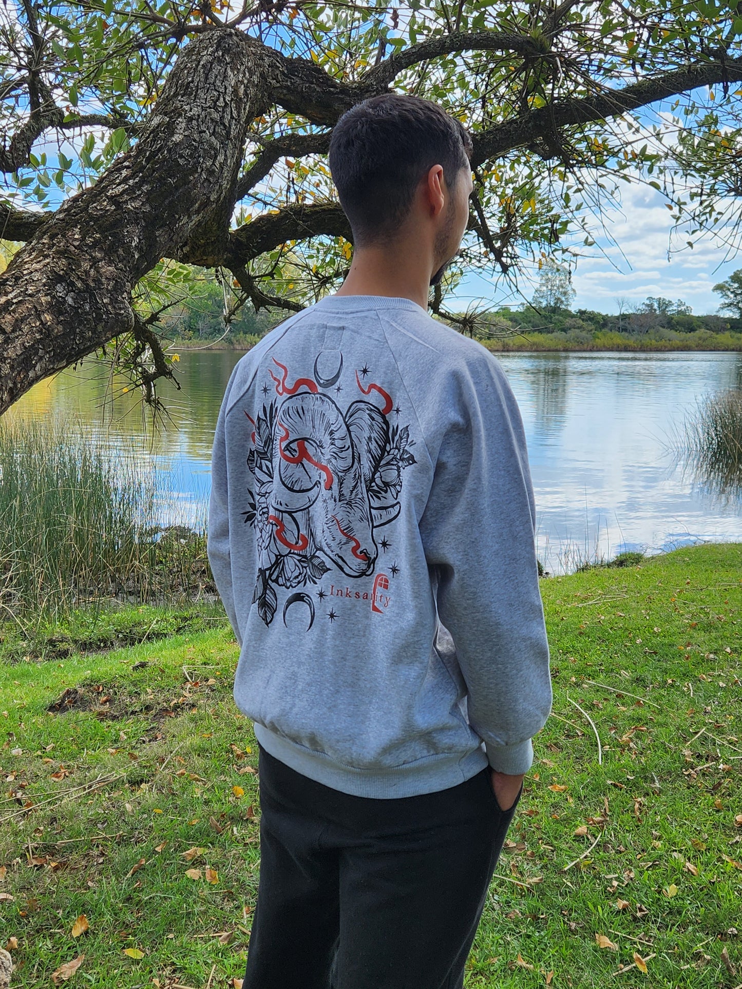 Cosmos Aries - Sweatshirt